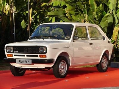 Um carrão pequeno: o clássico Fiat 147