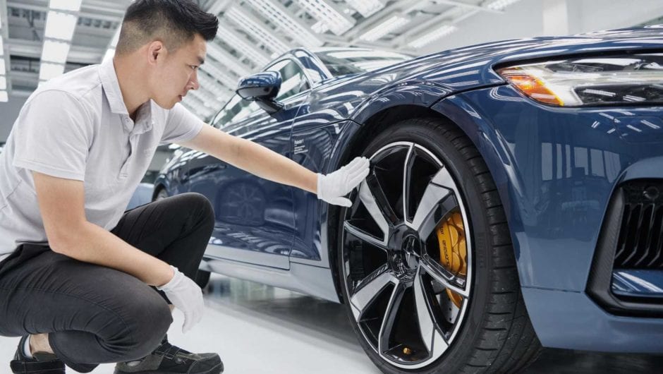 Indústria de carros na China volta a produzir